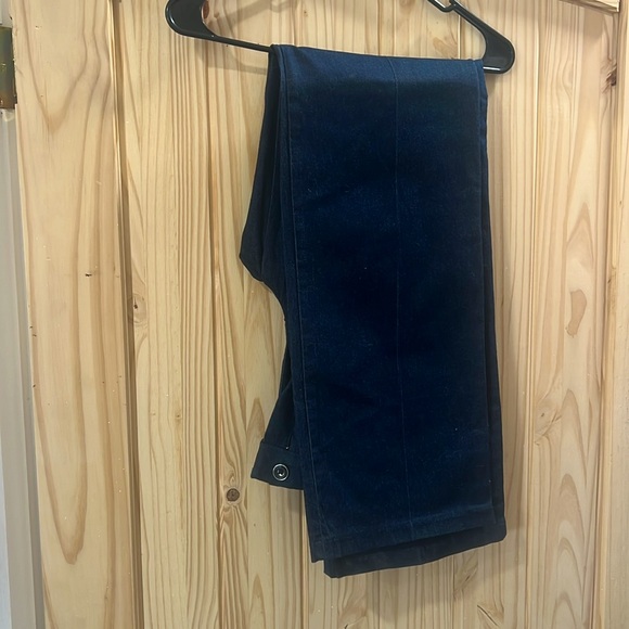 Trousers - Picture 2 of 3